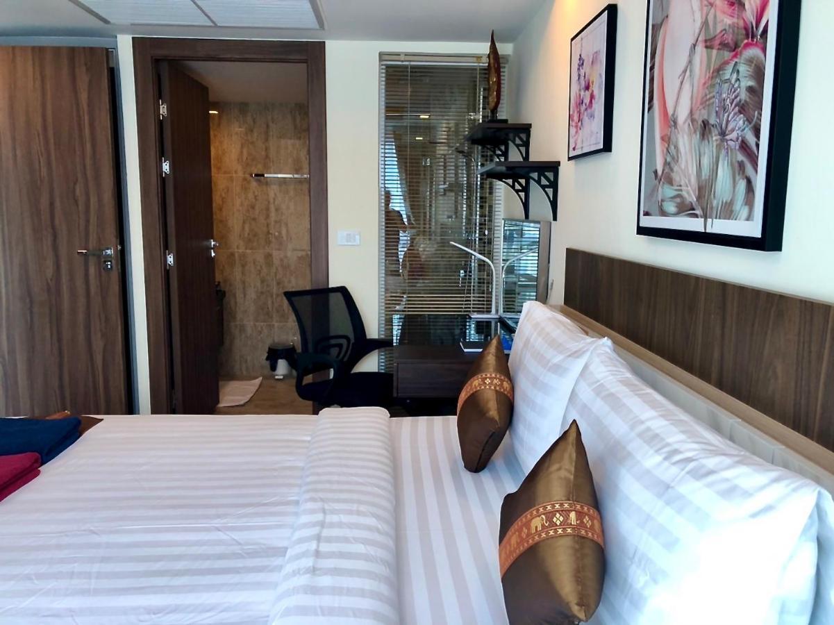 Luxury Business Suits In Grand Avenue By Pattaya City Estates Екстериор снимка