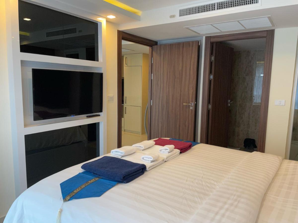 Luxury Business Suits In Grand Avenue By Pattaya City Estates Екстериор снимка