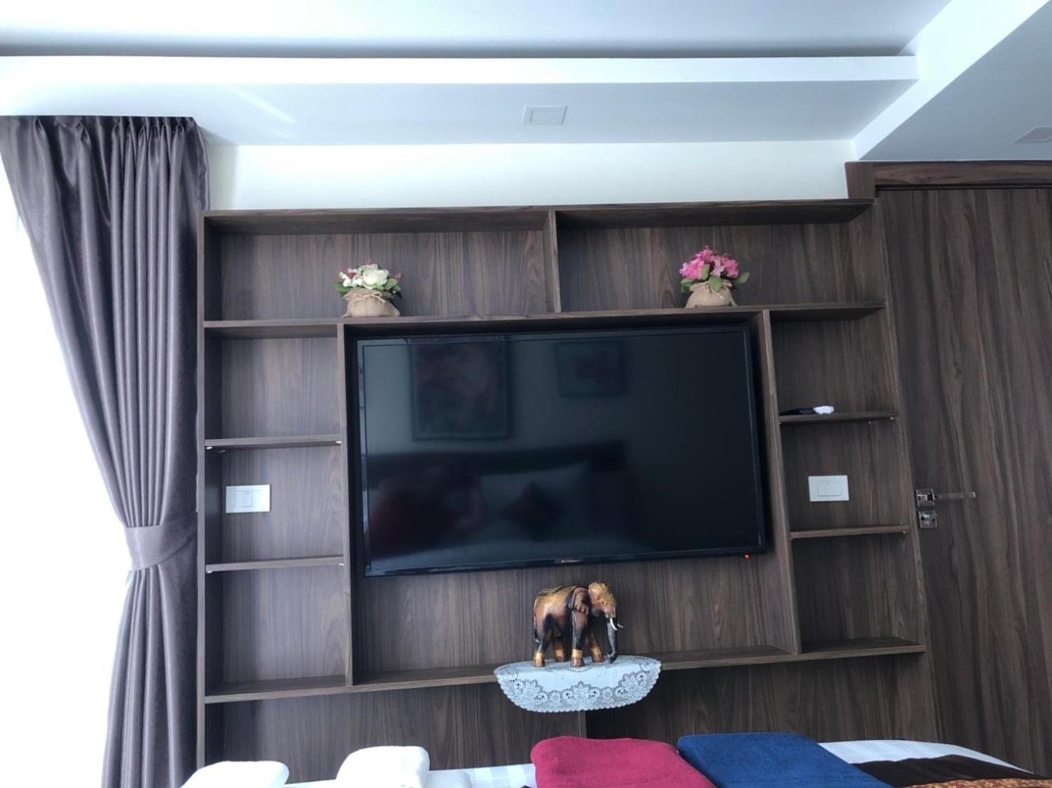 Luxury Business Suits In Grand Avenue By Pattaya City Estates Екстериор снимка