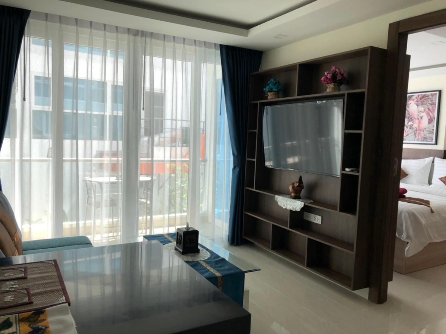 Luxury Business Suits In Grand Avenue By Pattaya City Estates Екстериор снимка
