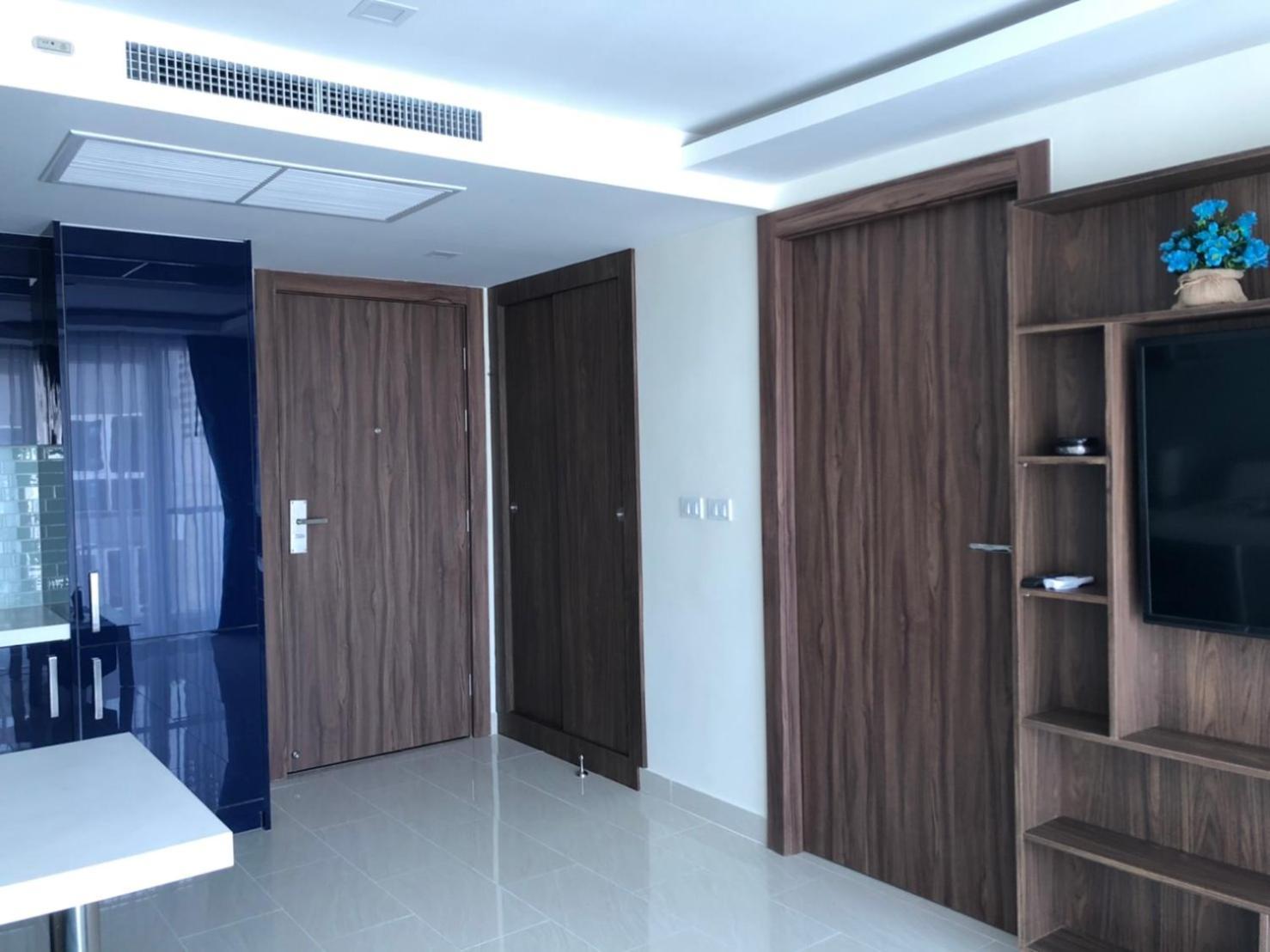 Luxury Business Suits In Grand Avenue By Pattaya City Estates Екстериор снимка
