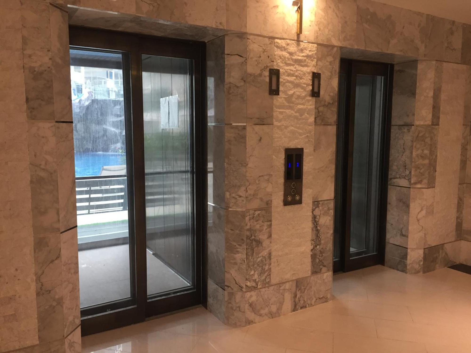 Luxury Business Suits In Grand Avenue By Pattaya City Estates Екстериор снимка