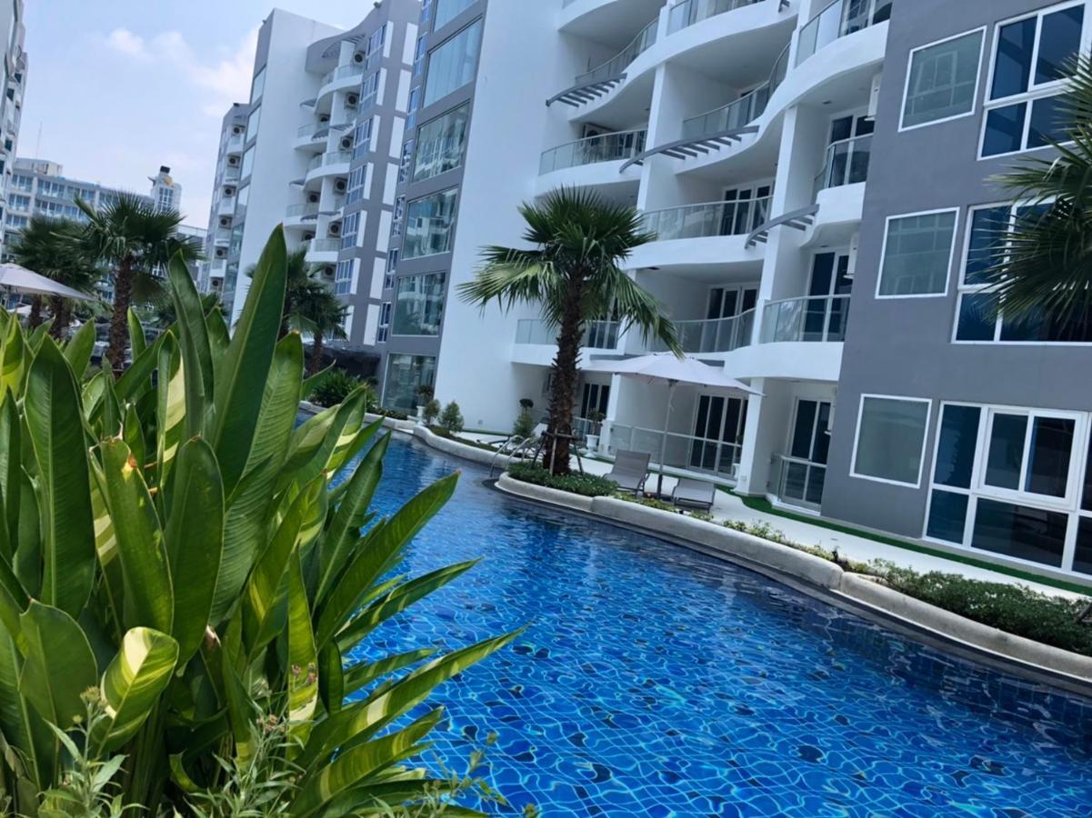 Luxury Business Suits In Grand Avenue By Pattaya City Estates Екстериор снимка