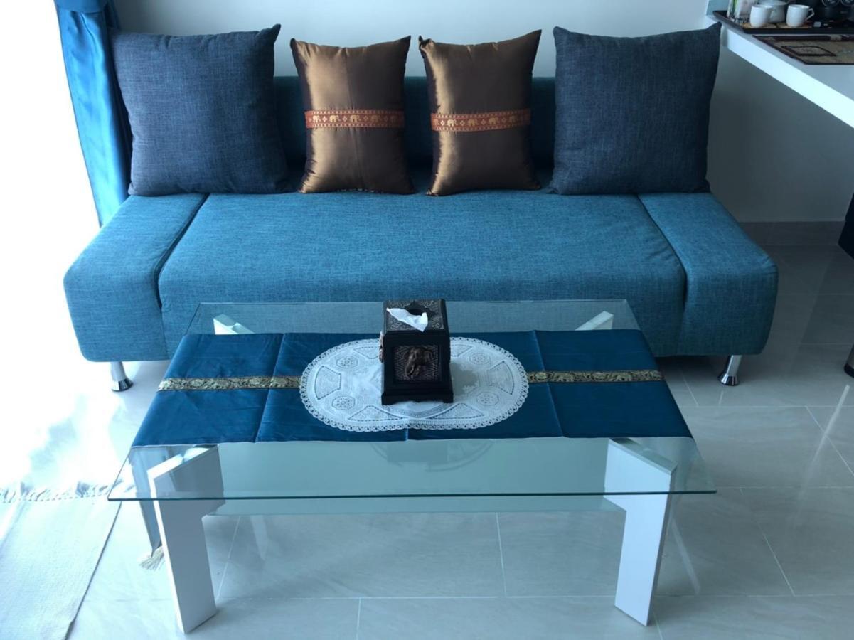 Luxury Business Suits In Grand Avenue By Pattaya City Estates Екстериор снимка